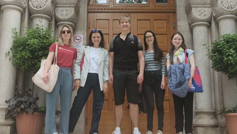 Taja Dagarin, Manca Toporišič Gašperšič, Teodora Komlenić, Jana Kulovic in Luka Markošek